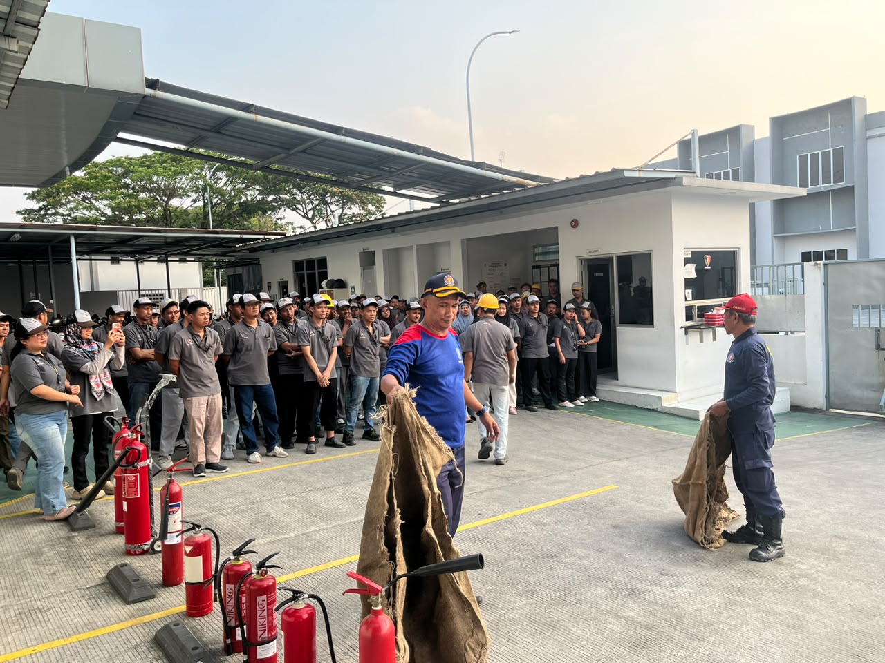 Fire Drill Training (Bekasi Fire Department) at PT Pecca Gemilang Indonesia